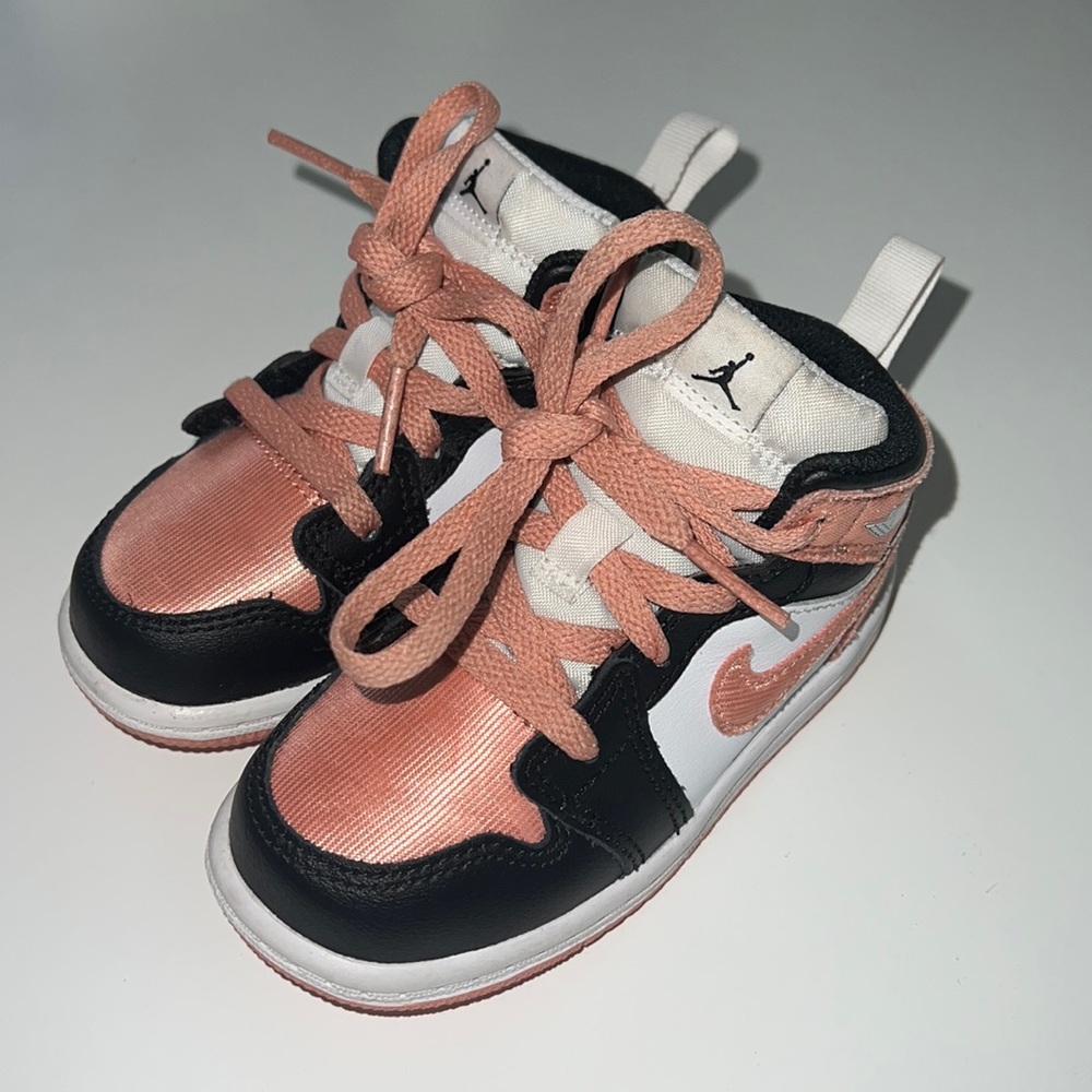 Jordan Kids' Toddler Jordan 1 Mid Basketball Shoes